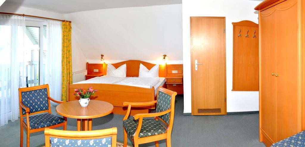 Pension Bergen Auf Rugen Room photo